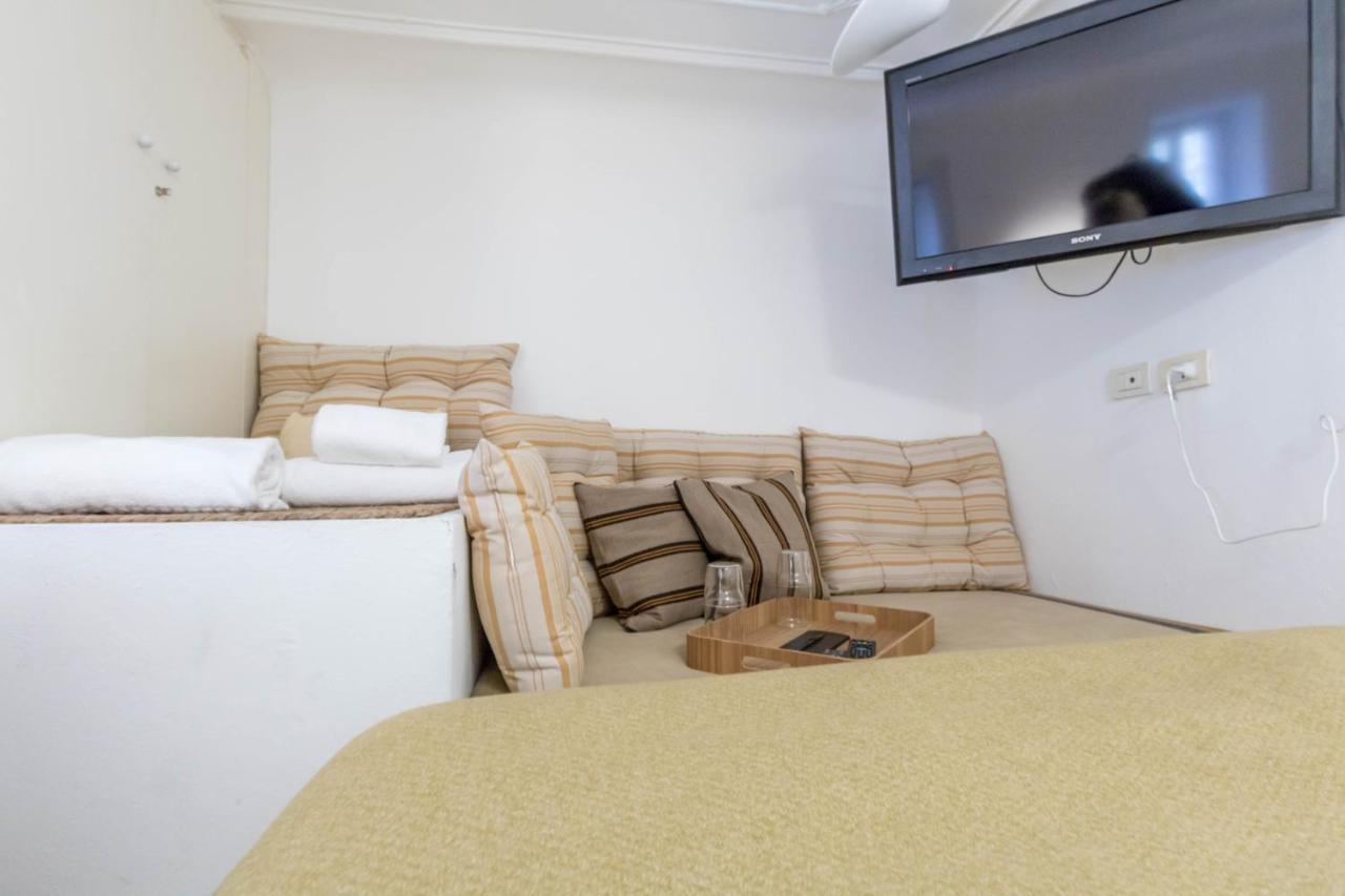 Joivy Modern Studio Near City Centre Apartment Милано Екстериор снимка