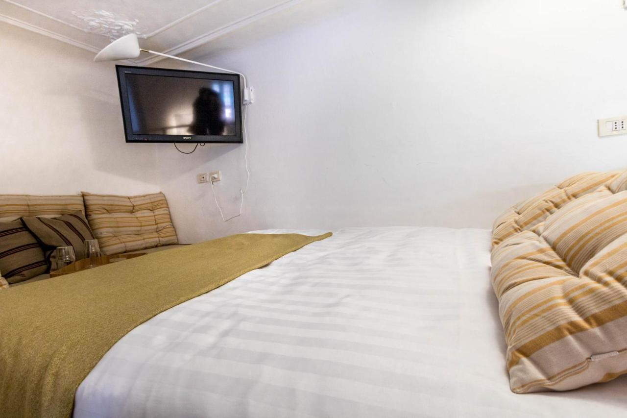 Joivy Modern Studio Near City Centre Apartment Милано Екстериор снимка