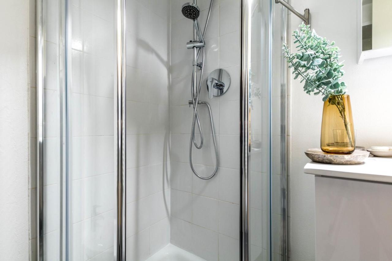 Joivy Modern Studio Near City Centre Apartment Милано Екстериор снимка