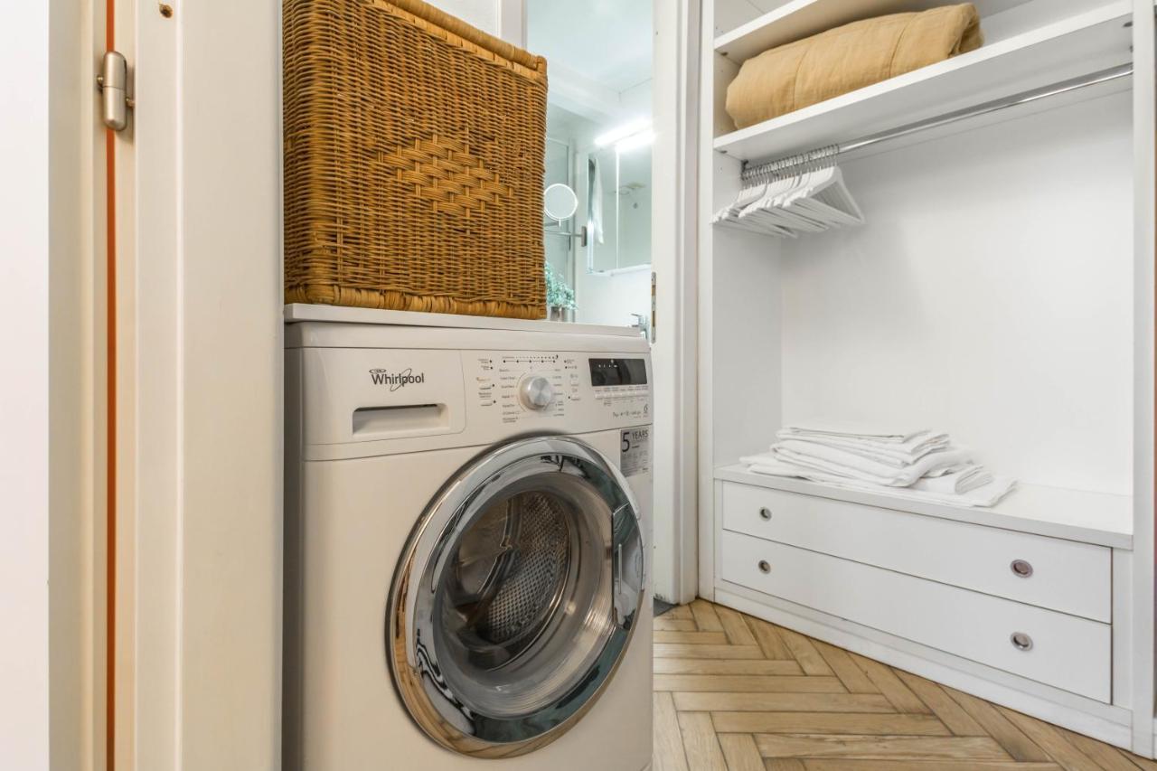 Joivy Modern Studio Near City Centre Apartment Милано Екстериор снимка